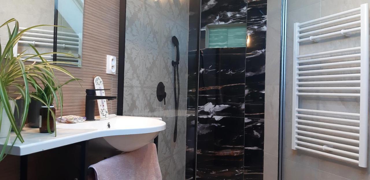 Studio Blizko Centra, Zilinska 20 Bratislava Ngoại thất bức ảnh